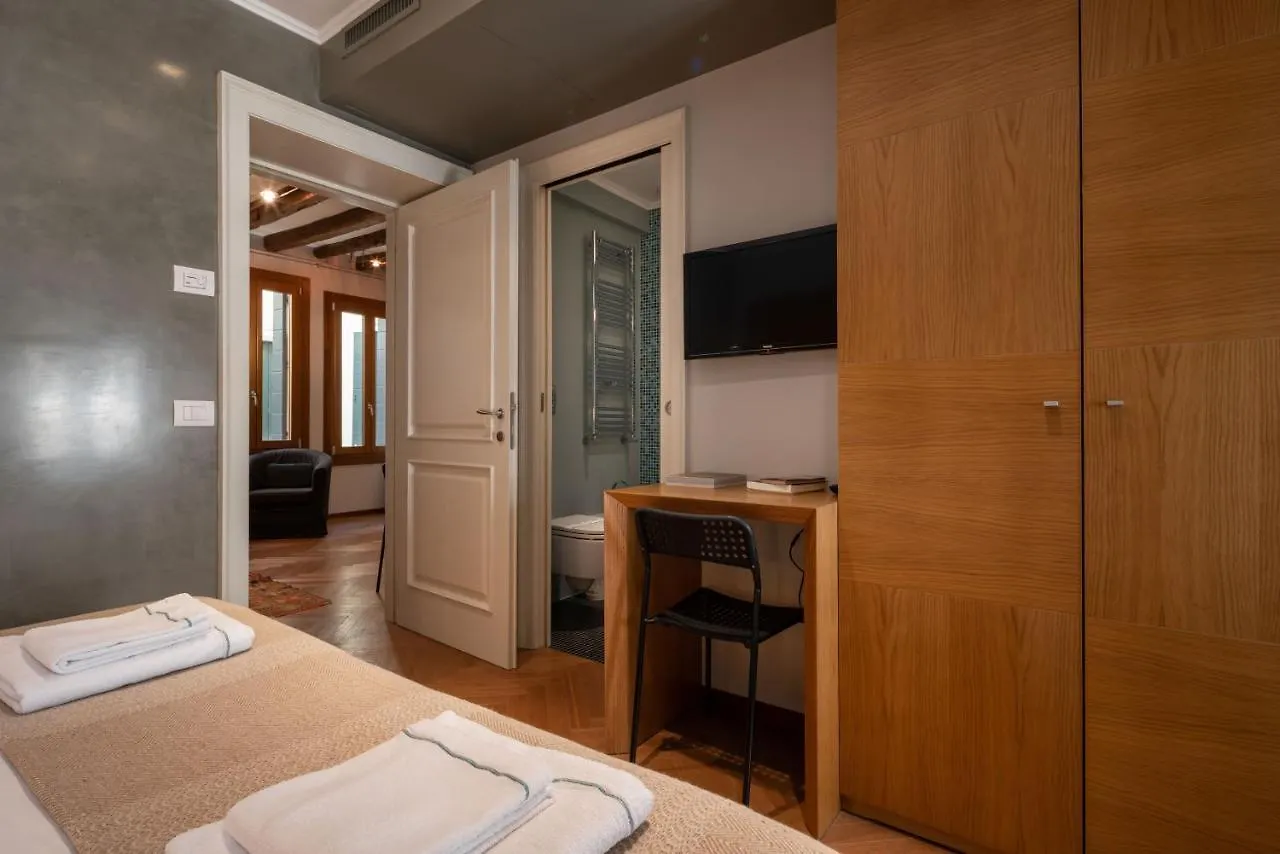 Ve.N.I.Ce. Cera Tintoretto Suite Venedig Apartment