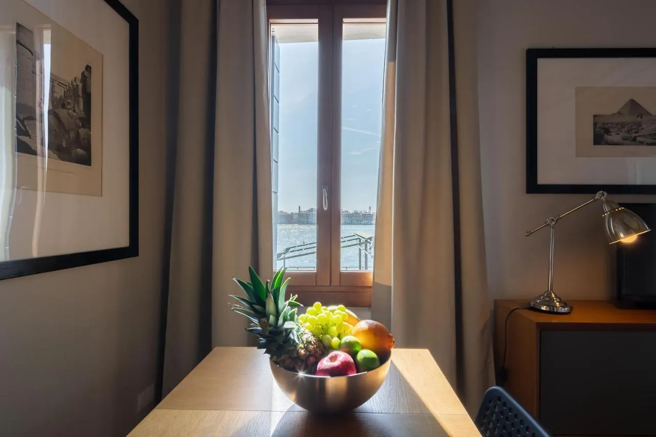 Apartment Ve.N.I.Ce. Cera Tintoretto Suite Venedig